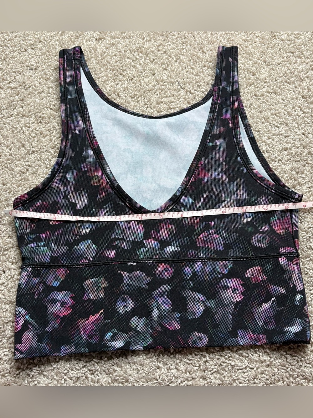 Lululemon Power Pivot Tank - Picture 3 of 4